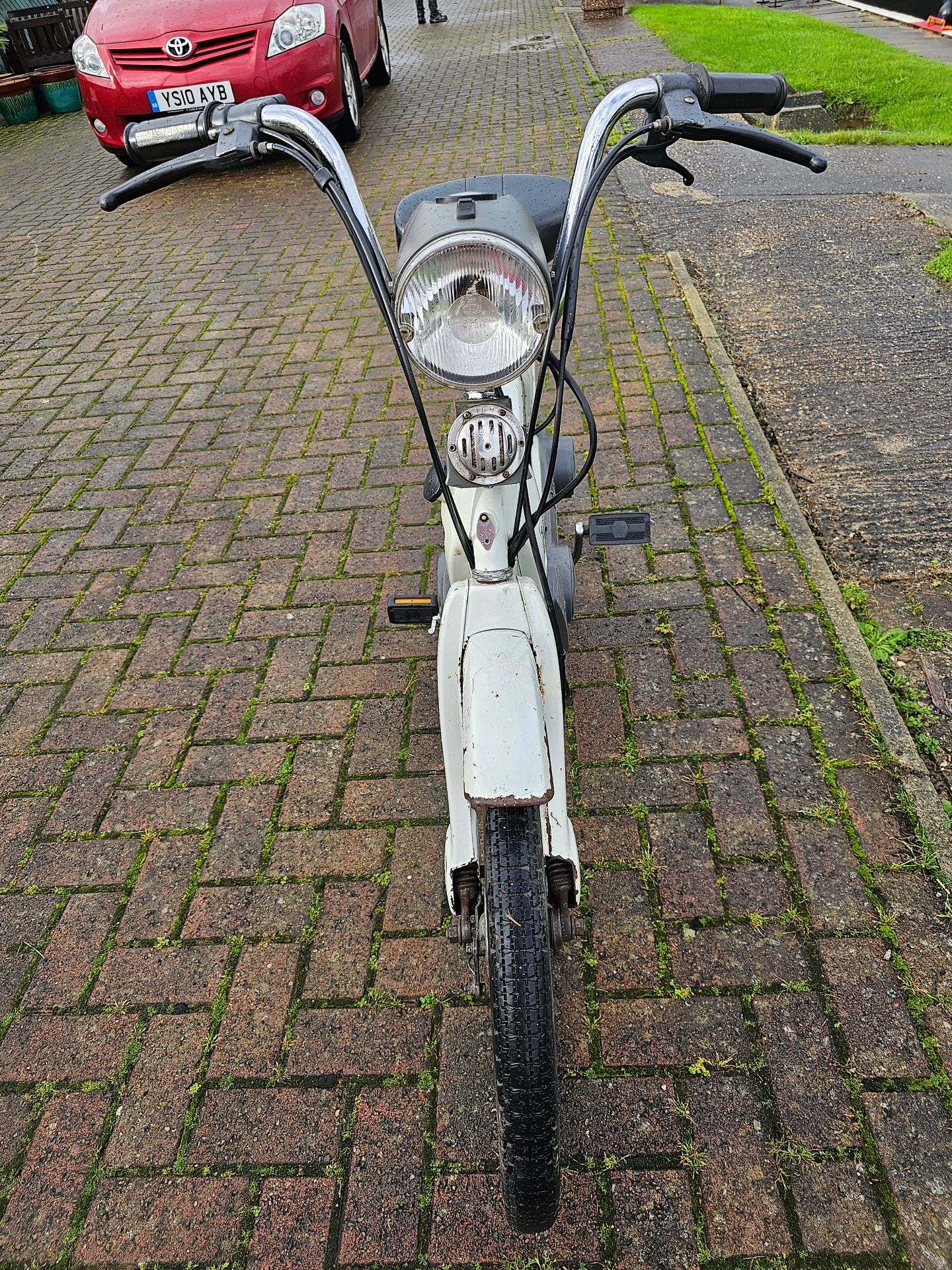 1985 Vespa Ciao, 49cc. Registration number B420 WWU. Frame number C7VAT 000000044797. Engine - Image 3 of 11