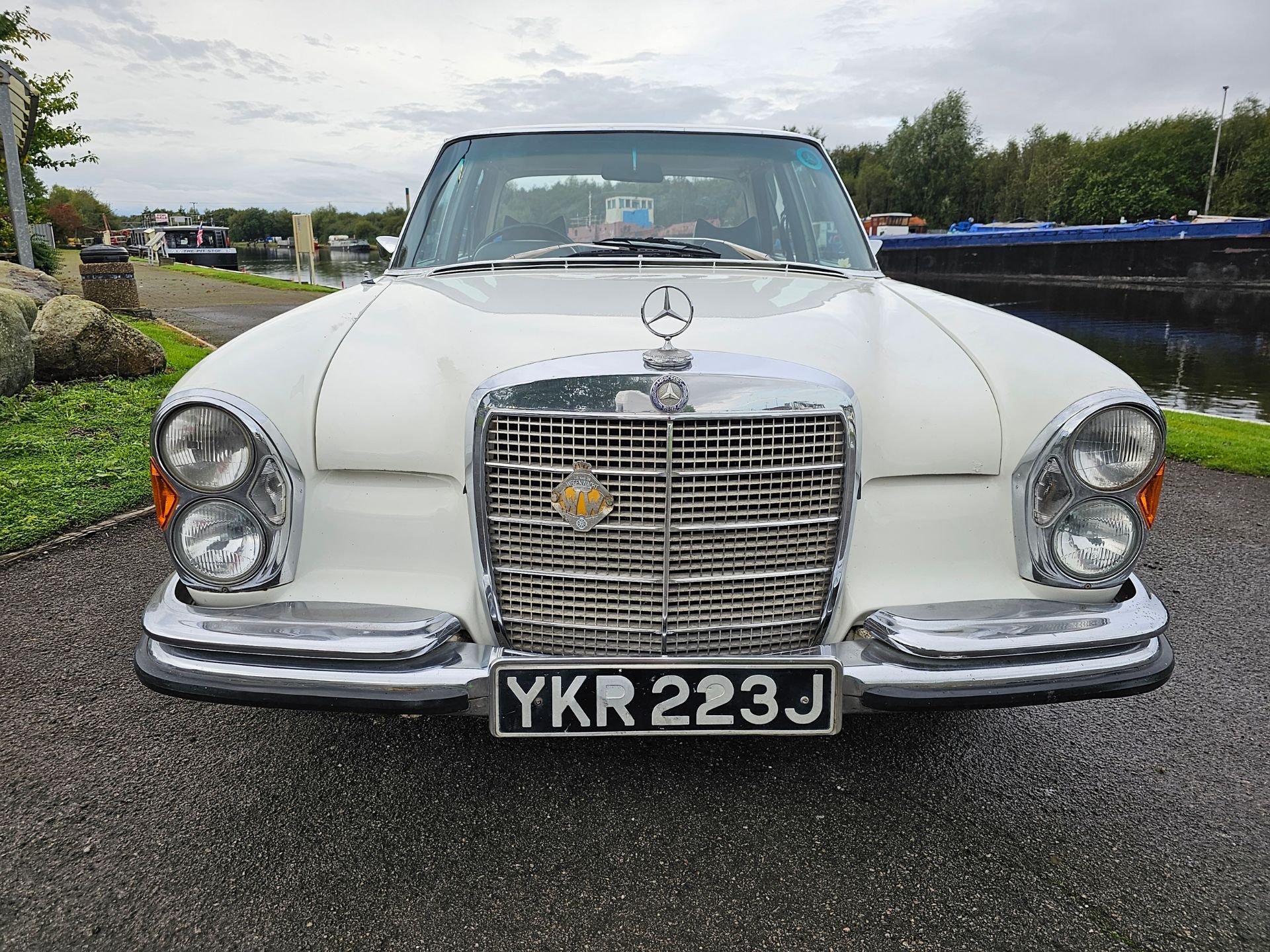 1971 Mercedes Benz W108 280SE, 2,778cc, automatic. Registration number YKR 223J. Chassis number - Image 3 of 24