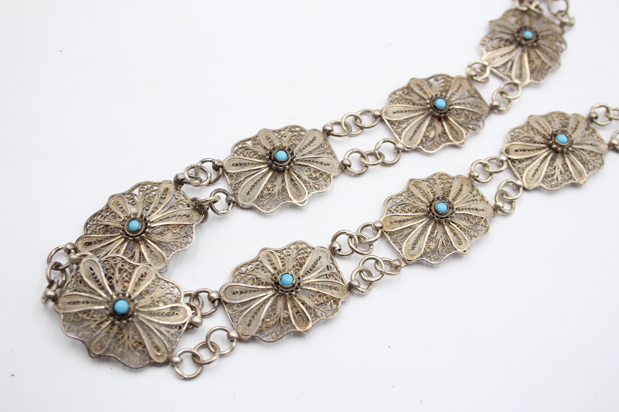 A white metal filigree belt, unmarked, set with turquoise, 73cm, 137gm - Image 3 of 4