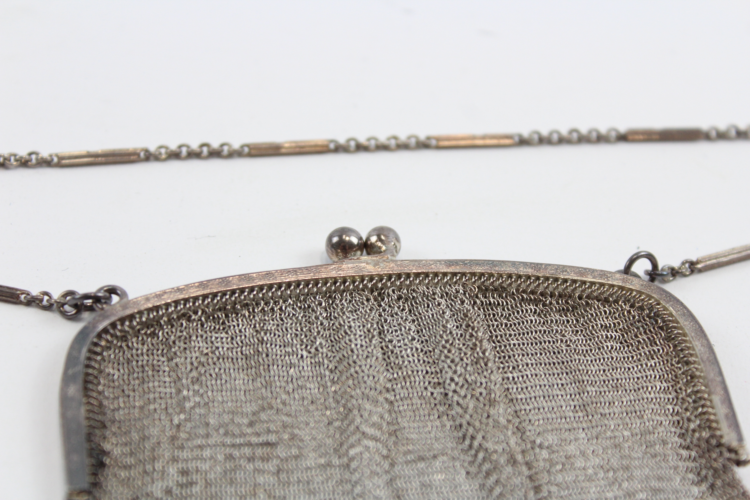 A silver mesh purse, London import 1927, 11 x 10cm, 78gm - Image 2 of 7