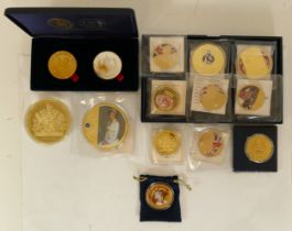 14 various Royal Commemorative coins, cased