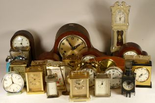 A collection of mid 20th century and later mantel clocks, anniversary clocks, wall clocks,