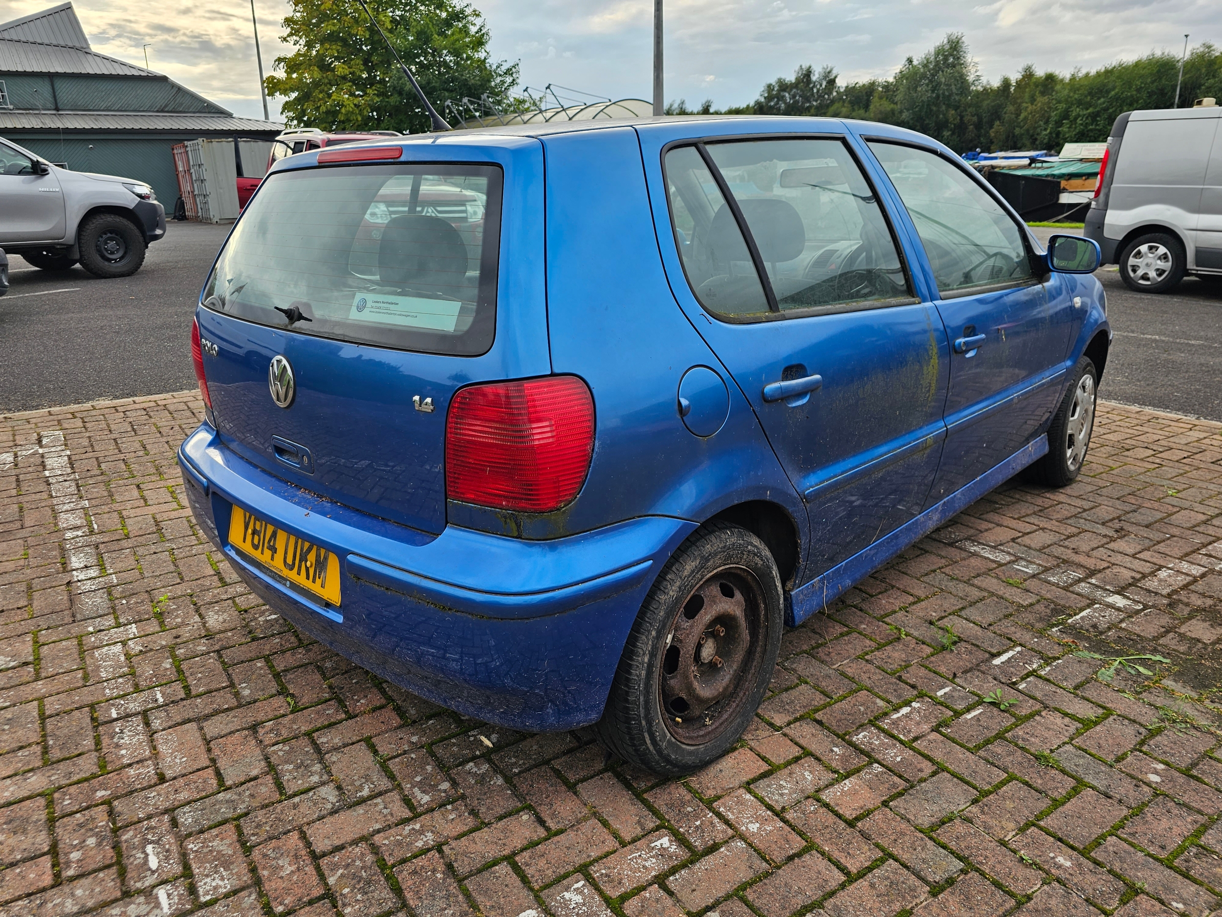 2001 VW POLO, 1390cc. Registration number Y814UKM. VIN number WVWZZZ6NZ1Y259513. Property of a - Image 7 of 11