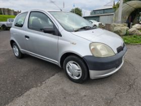 2000 Toyota Yaris S, 998cc. Registration number X809 UBT. VIN number JTDJV133500247466. Property