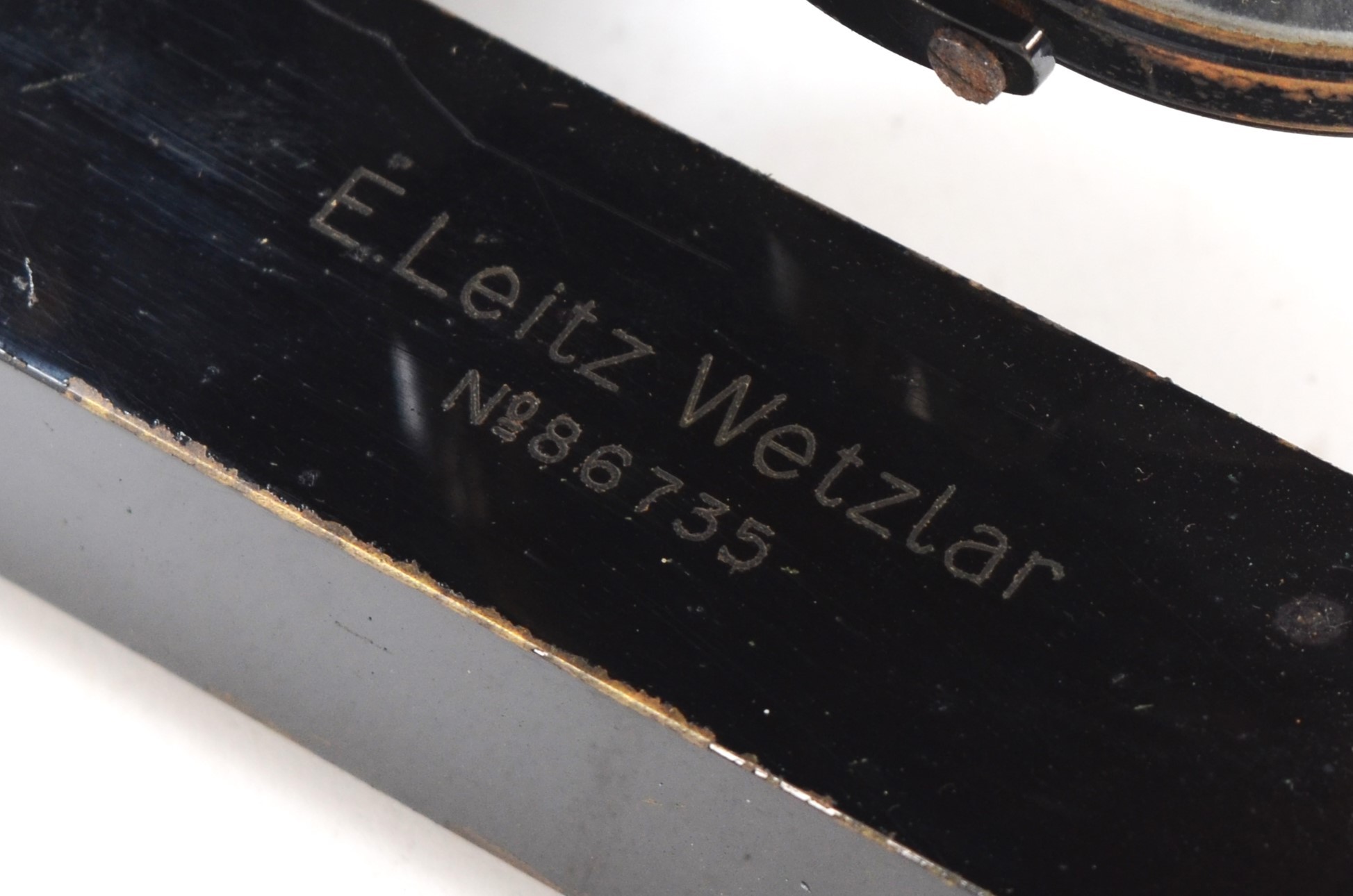 A W. Watson & Son microscope, E. Leitz Wetzler No 86735, brass, with five optics, slides, manual ( - Image 3 of 3