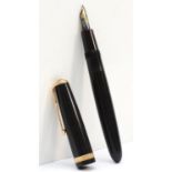 Parker, a Duofold fountain pen with 14kt gold nib, 12.5cm.