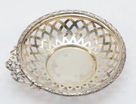 An Edward VII silver dish with pierced and cast decoration, London 1905, 11 x 3cm, 74gm.