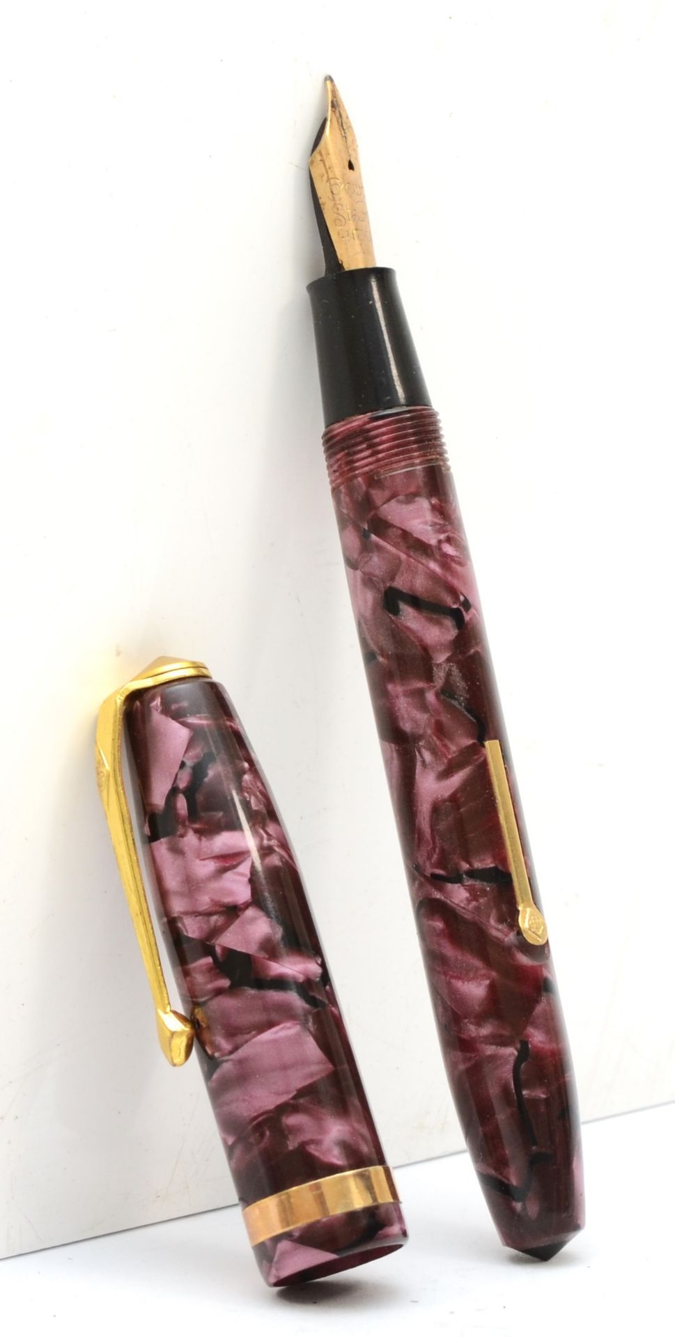 A Conway Stewart fountain pen with 14k gold nib with a matching propelling pencil, cased and three - Image 2 of 4