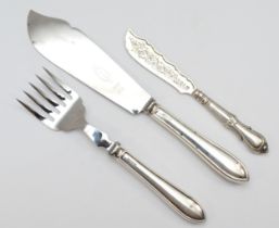 A Victorian silver butter knife, Birmingham 1870, 19.5cm length, and a Viners silver handled fish