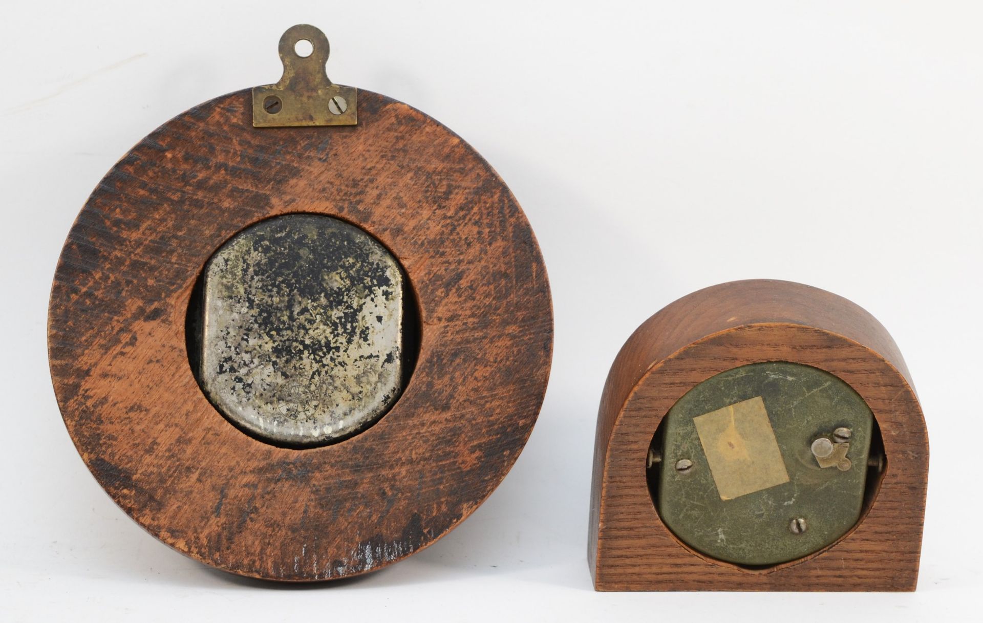 An early 20th century Smiths of London oak cased dome topped car dashboard clock, the dial with - Image 2 of 2