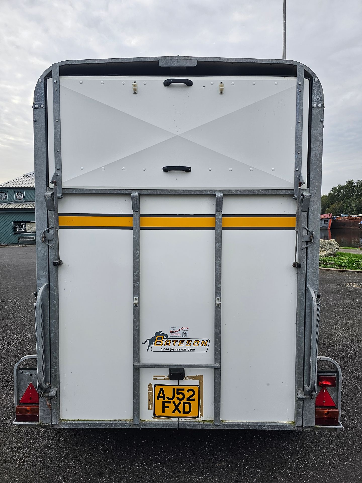 A Bateson Deauville horse trailer, 2300kg weight limit, with composite floor, very little use and - Image 3 of 16