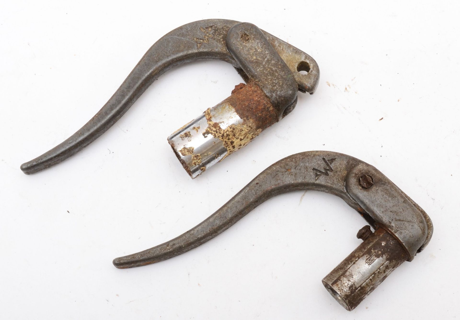 A pair of vintage brake leavers with W motif. - Image 2 of 2