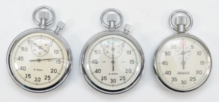 Two chrome two button stop watches and another stop watch (3)