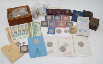 A quantity of British decimal and pre-decimal coinage with other world to include commemorative