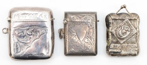 An American sterling silver stamp case in the form of a U.S Mail satchel, 38 x 31mm, together with