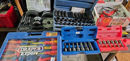 Sykes Pickavant bearing removal kit, Sealey socket set, one missing, Record Power engraver,
