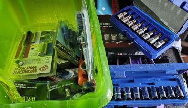 US Pro socket set, Bergen star sockets and other tools