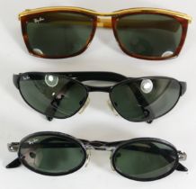 Three pairs of Ray Ban sunglasses, cased. (3)