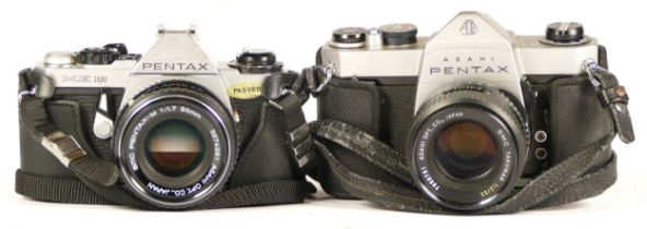 Two Pentax cameras comprising Pentax Asahi Sp 1000 (mechanically working, not tested with batteries)