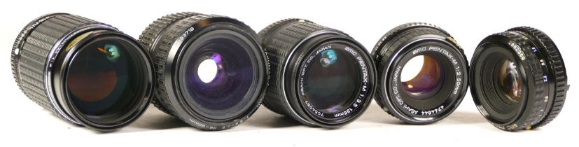 Five assorted Pentax camera lenses comprising of (mechanically working but requires strip clean)
