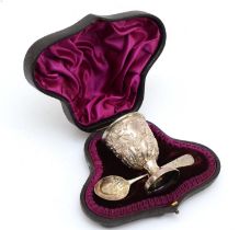 A Victorian silver christening set, by Wakely & Wheeler, London 1891, with embossed floral