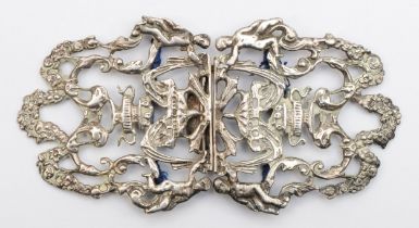 A cast silver nurses buckle, London 1971, 11 x 5.5cm, 55gm