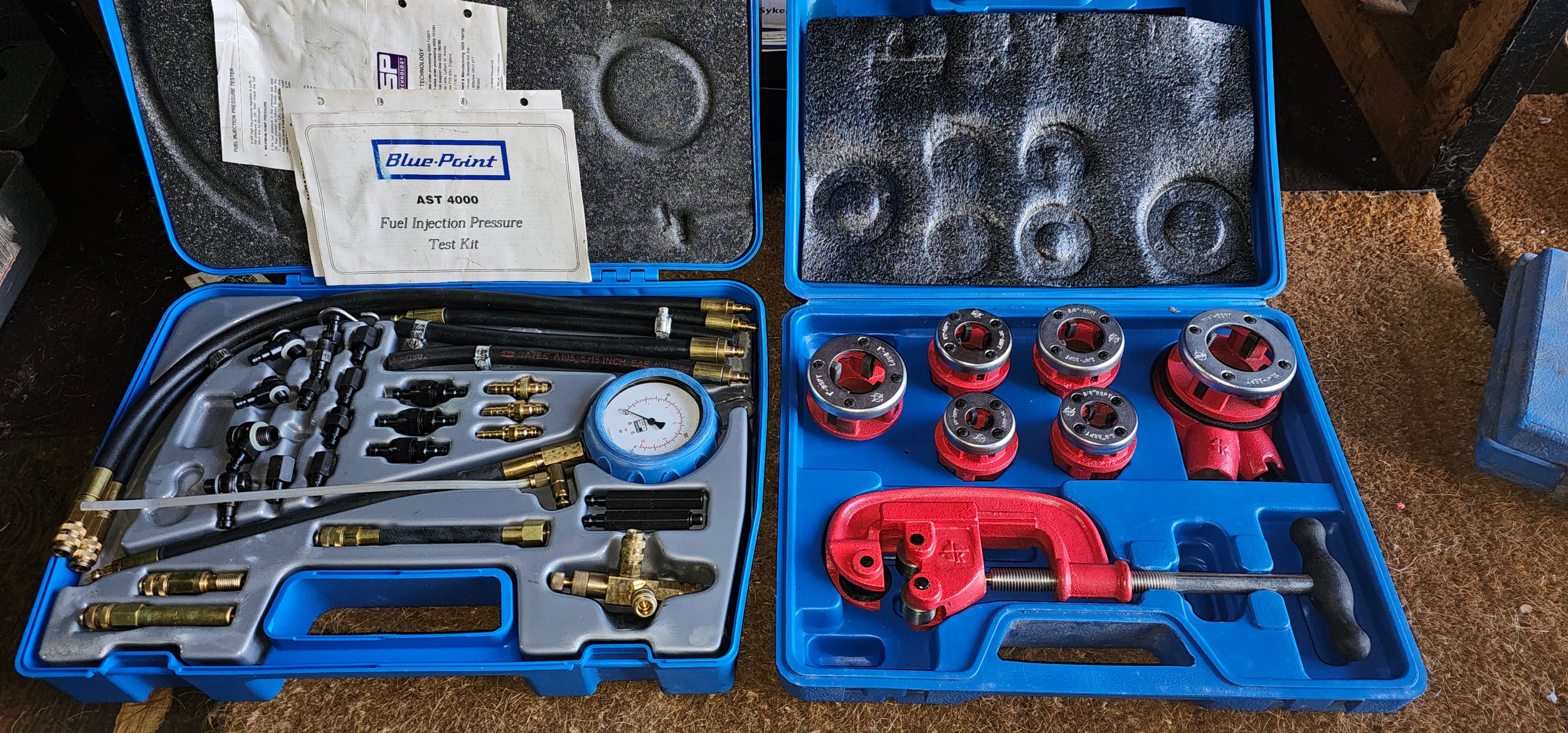 A Blue Point AST 4000 pressure test kit, an ACR Systems tester and other tools - Image 2 of 2
