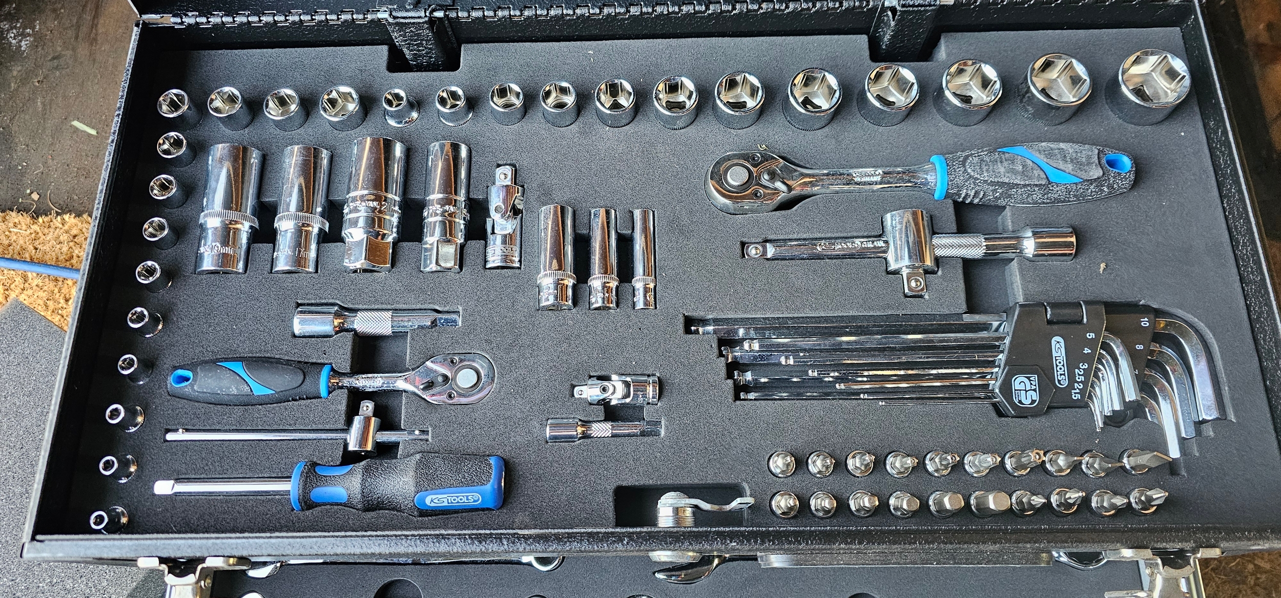 A KS Tools three drawer tool chest, unused - Image 2 of 6