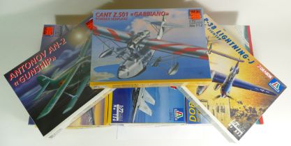 Italeri, eight vintage plastic 1:72 kits of aviation models, 122, 156, 121, 117, 038, 032, 009, 112,
