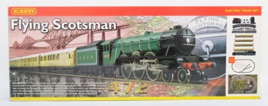 Hornby, a OO gauge Flying Scotsman (R 1039) electric train set, boxed