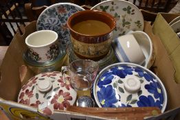 A Wedgwood 'Wild Strawberry' cake plate a Port Meirion rhododendron plant pot and a selection of