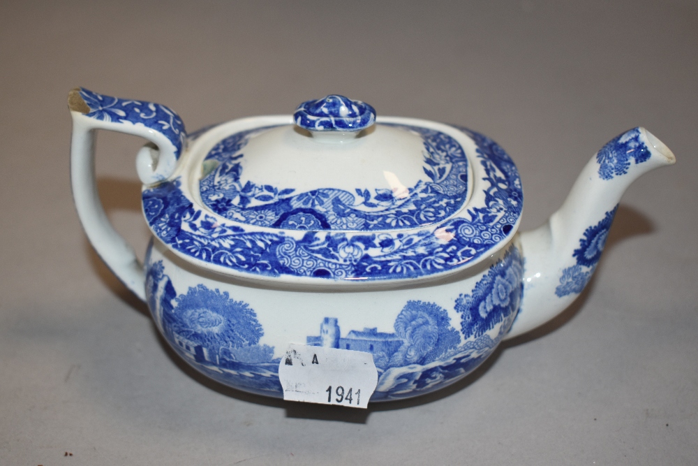 Two shelves of Copeland Spode Italian pattern tea wares including tea pot, milk jugs, sugar bowls - Image 2 of 4
