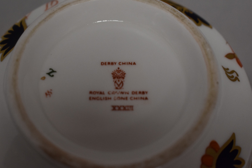 An extensive selection of Royal Crown Derby A962 pattern dinner wares, to include meat plate, soup - Image 4 of 4