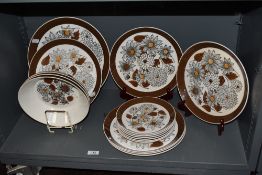 A slection of mid century Mikasa Duplex dinner plates and dishes.