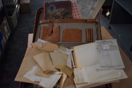 WORLD VINTAGE STAMP COLLECTION IN OLD SUITCASE, INCLUDES ALBUMS ETC Battered old suitcase with