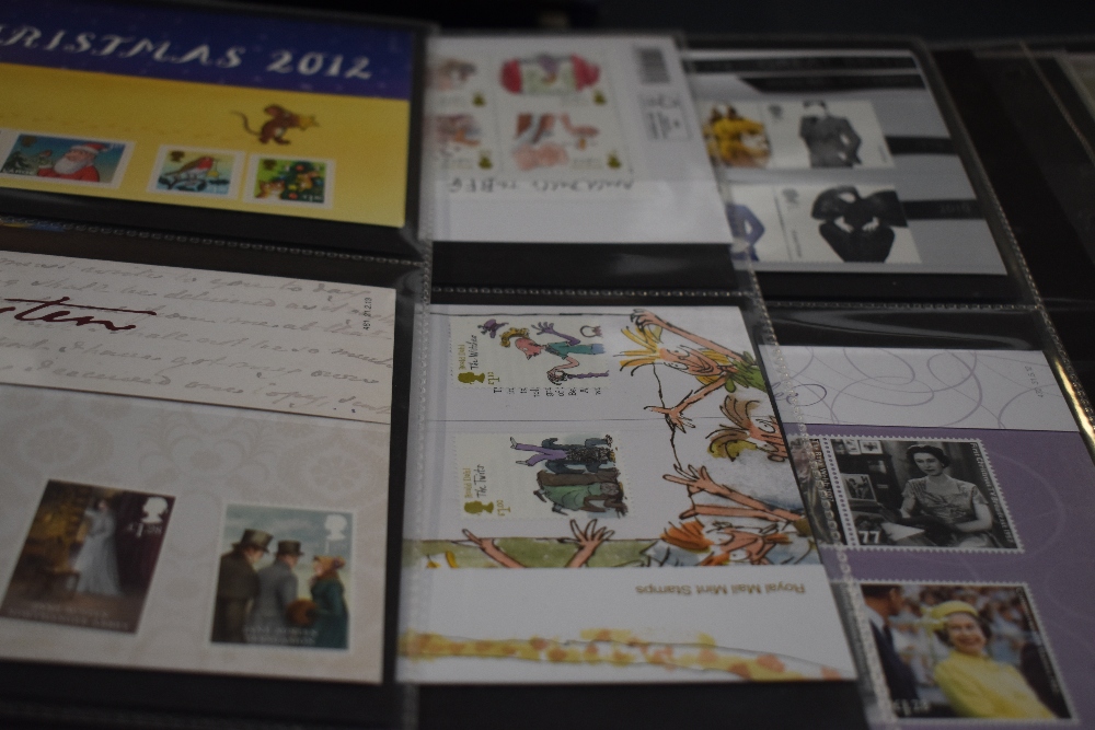 GB, COLLECTION OF PRESENTATION PACKS, TO 2010's + MINI SHEETS ETC, LARGE FACE Large collection of - Image 3 of 5