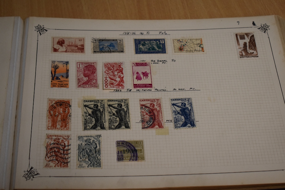 WORLD STAMP COLLECTIONS IN 2 ALBUMS, M & U, EARLY TO MID PERIOD Two vintage albums of Commonwealth & - Image 3 of 5