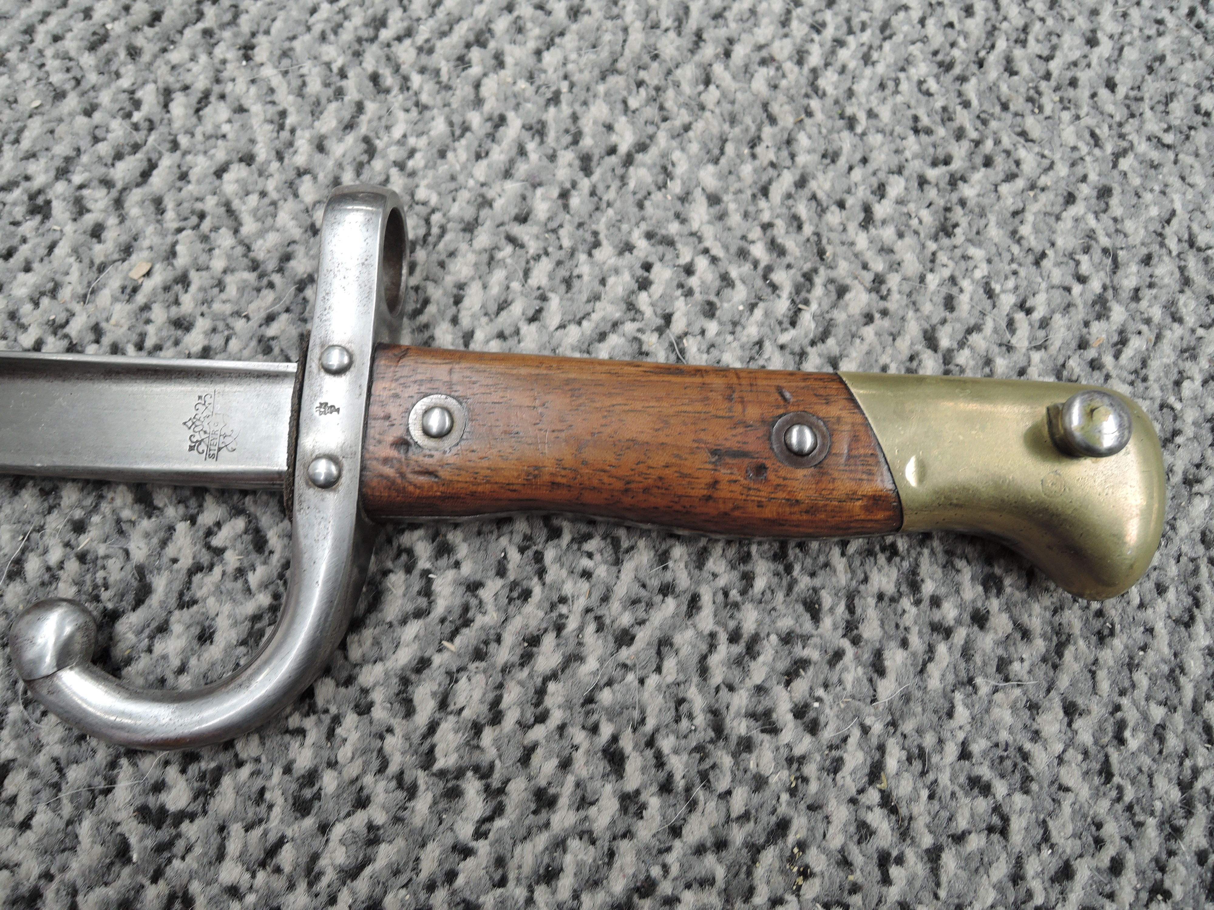 A French Marine Bayonet model 1878 used with the Austrian Kpopatschek Naval Rifle, No Q4044, - Image 6 of 7