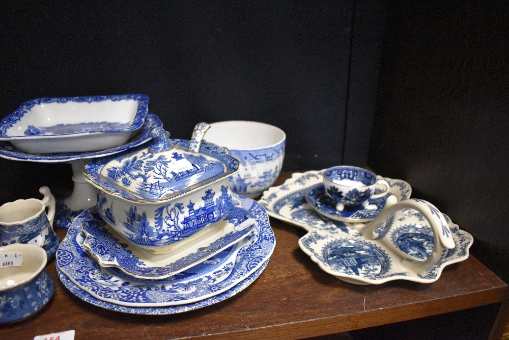 A mixed lot of late 19th and early 20th century blue and white ware, including Copeland Spode and - Image 3 of 4