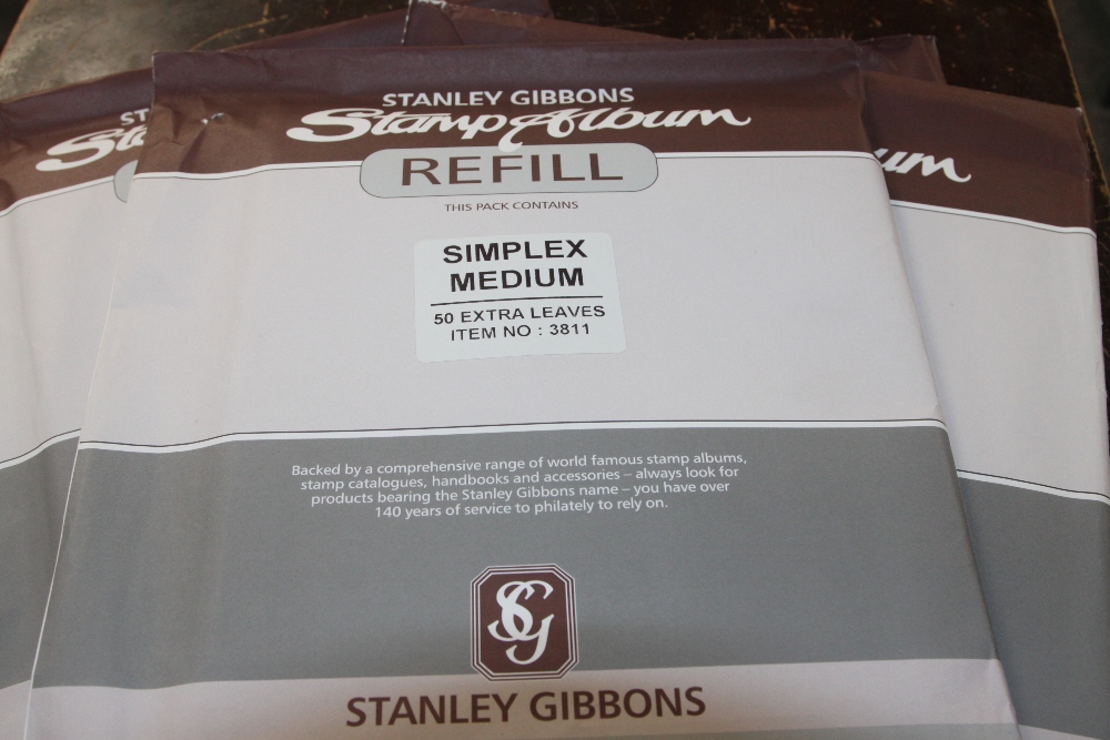 SG SIMPLEX MEDIUM STAMP ALBUMS x 5, UNUSED WITH LEAVES + 4 EXTRA PACKS OF INSERTS 5 boxed like new - Image 2 of 3