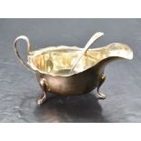 A George V silver gravy boat, of traditional design, marks for Sheffield 1934, maker Viners, 14.5cm,