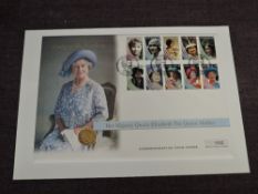 A Queen Elizabeth II 2000 Guernsey Gold 25 Pound Queen Mother Centenary Coin on large
