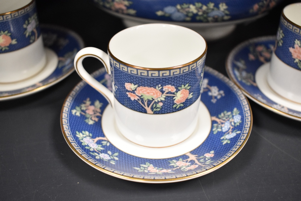 A modern Wedgwood Blue Siam pattern part dinner and breakfast service. - Image 2 of 3