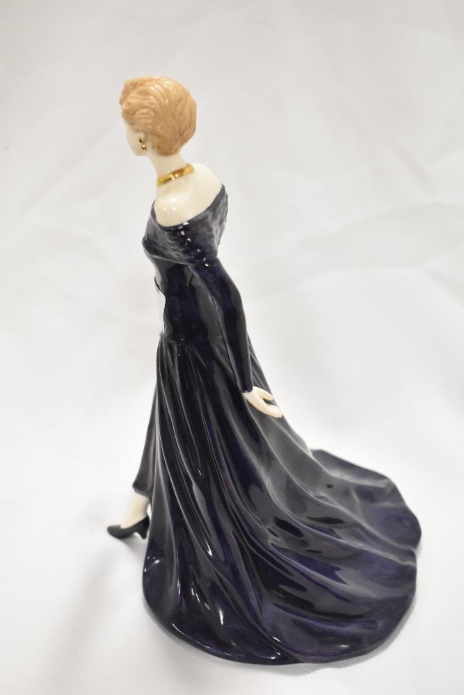 A limited edition Royal Doulton figurine Dianna Princess of Wales HN5066 8433/10,000 with box and - Image 3 of 3