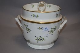 An 18th century Derby porcelain ice bucket with lid decorated with acanthus leafs. In very good