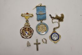 A selection of vintage badges and similar, of Masonic interest, including stewards badge for Royal