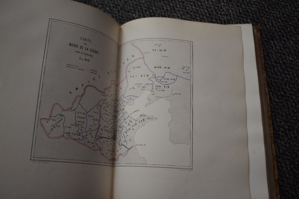 Travel. Memoires Sur La Chine. Paris: Librairie Du Magasin Pittoresque. 1865. Many maps and - Image 5 of 5