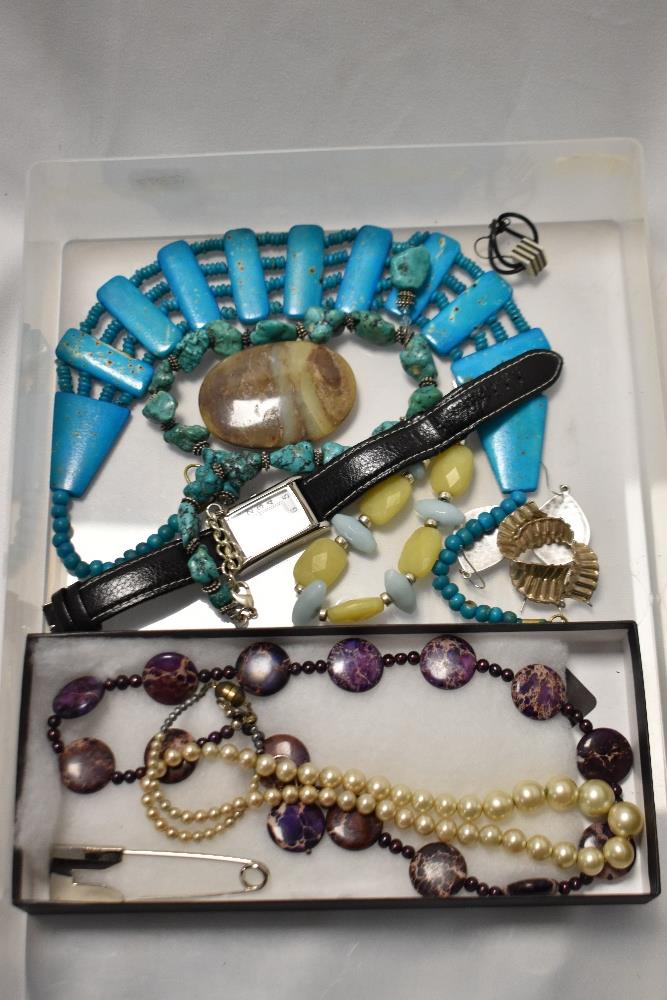 A box of miscellaneous costume jewellery, to include synthetic pearl and other decorative stone