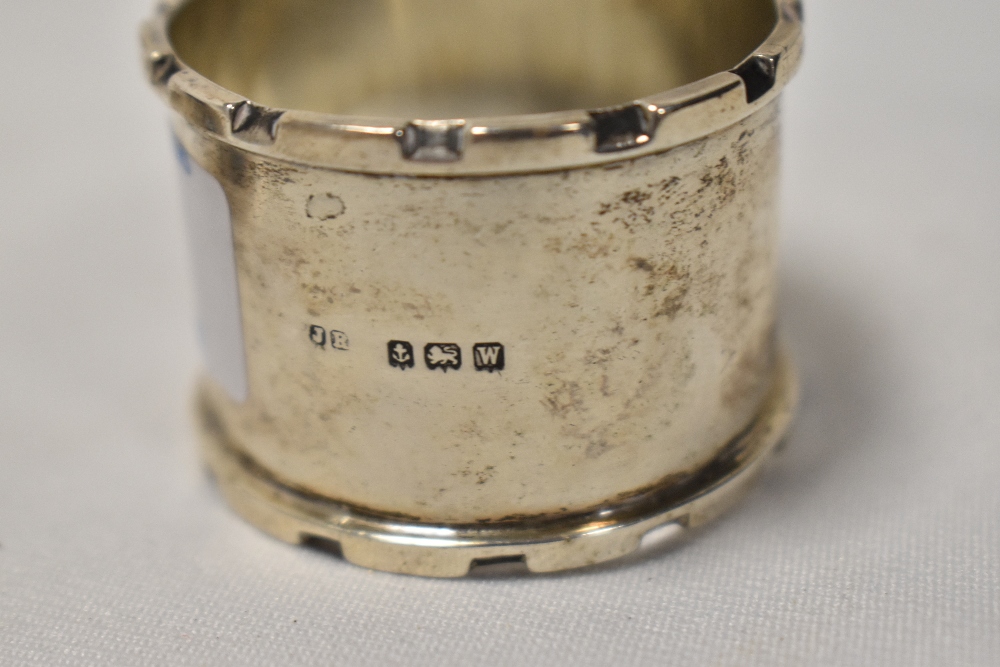 A Birmingham silver napkin ring and white metal vessel with liner - Image 2 of 2