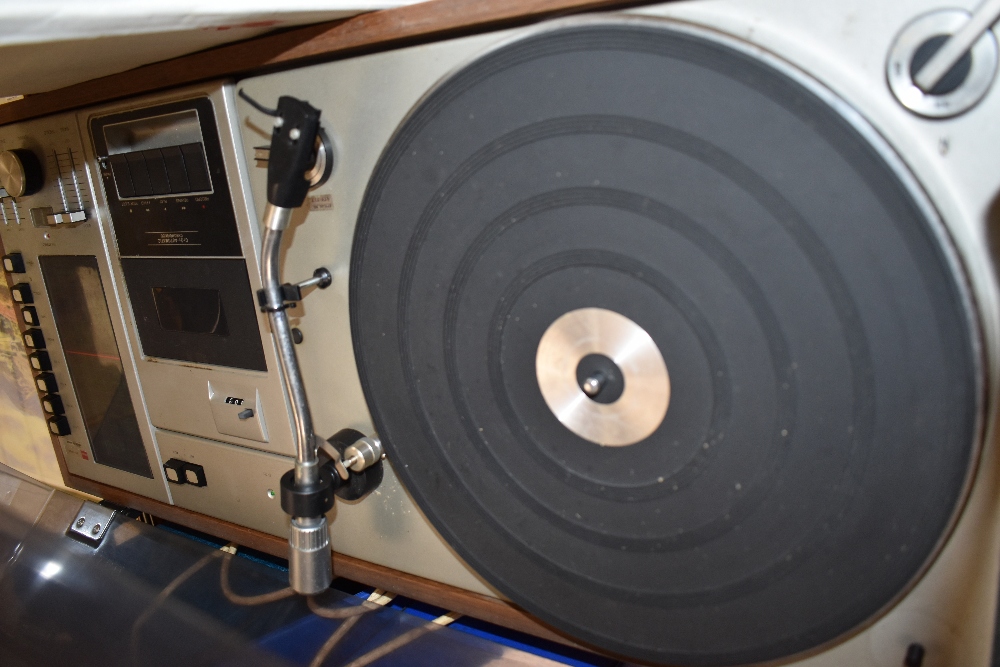 A vintage Sharp SG- 309H cassette and record player music centre. In good condition with dust - Image 2 of 2